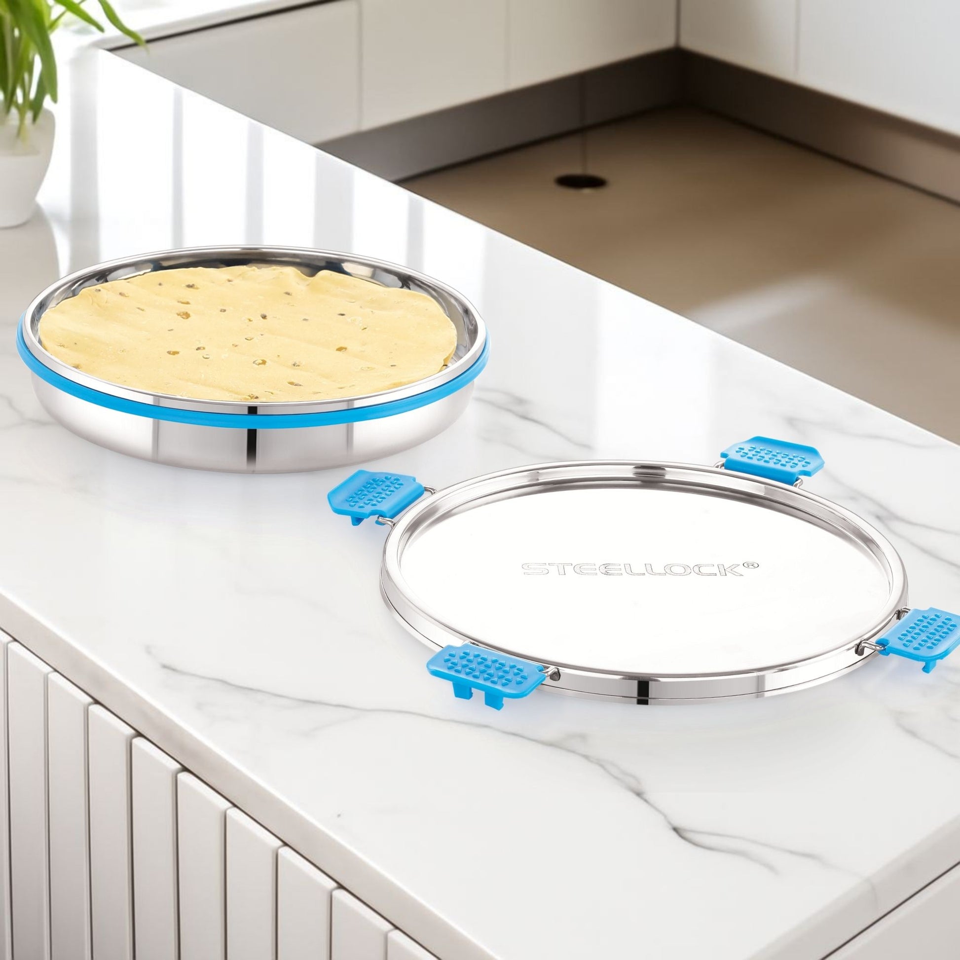 Stainless steel food storage container